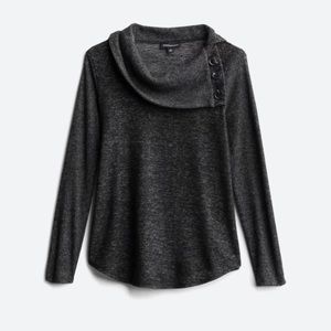 Button neck knit top